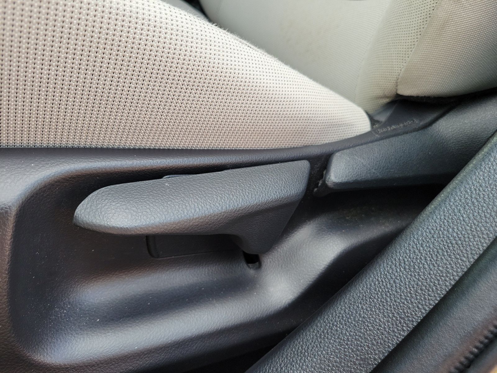 2020 Toyota Corolla LE - Photo 22
