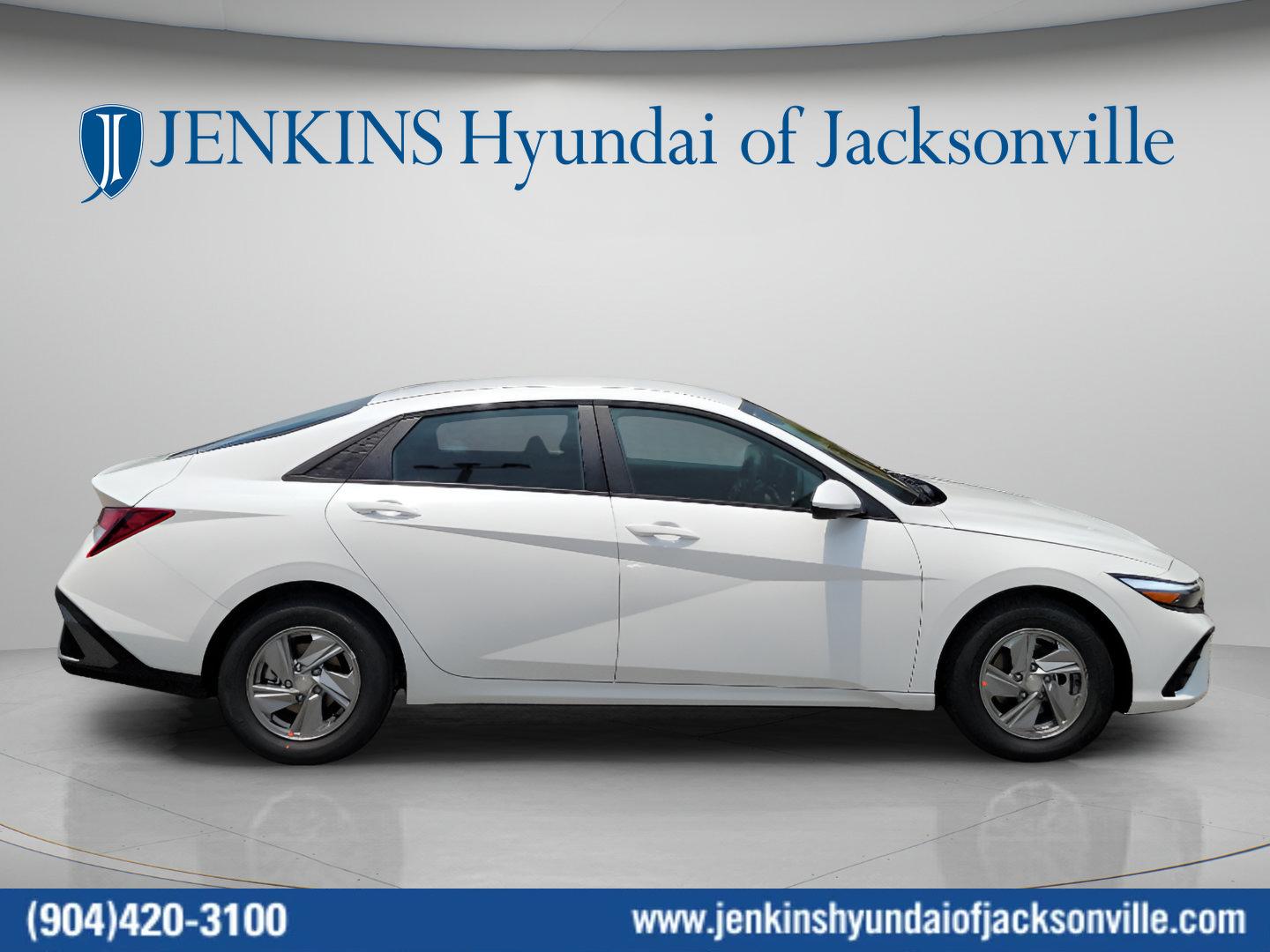 New 2026 Hyundai Elantra SE Sedan