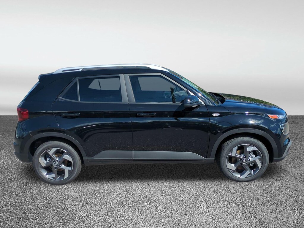 New 2026 Hyundai Venue SEL SUV
