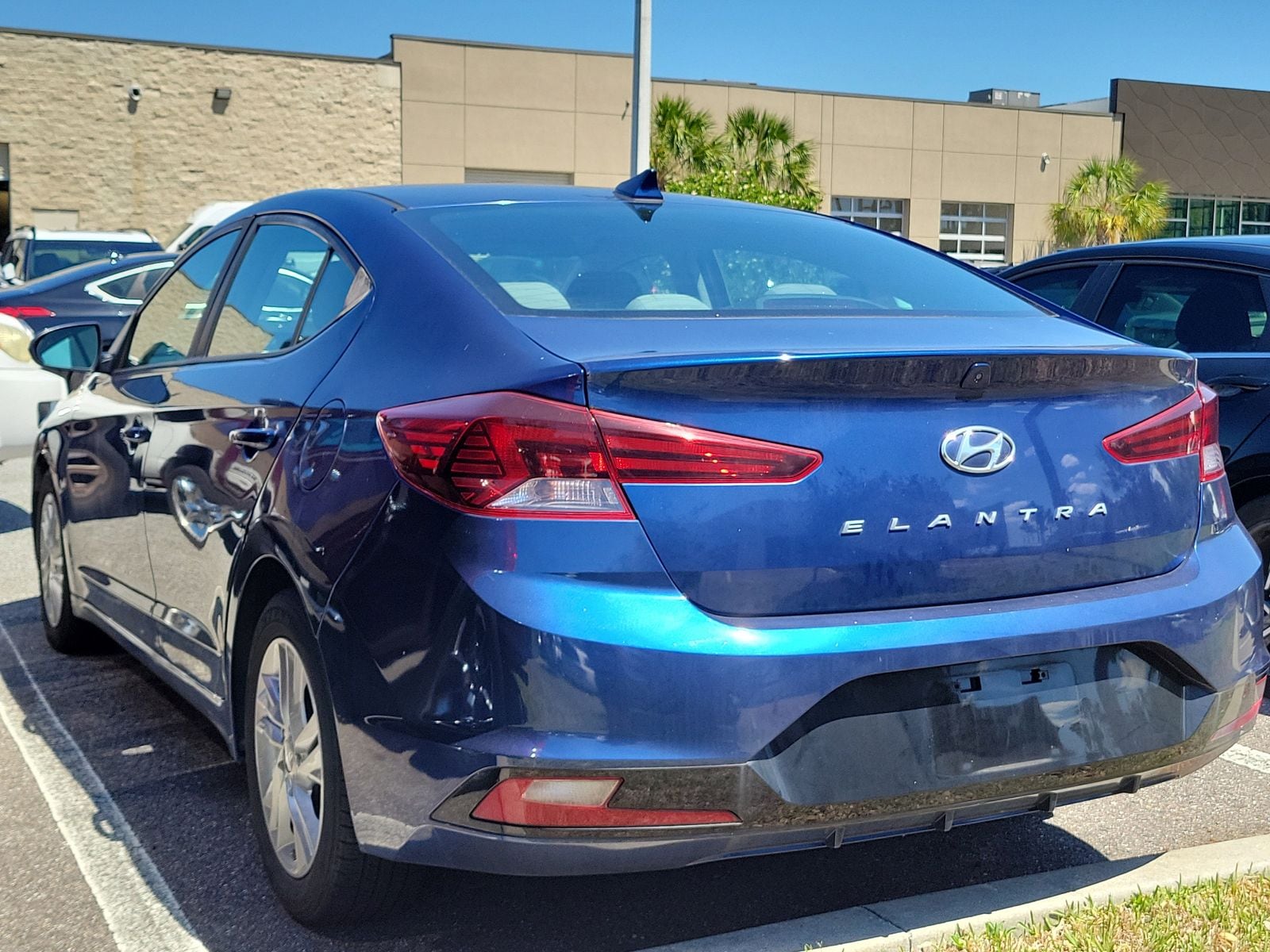 2020 Hyundai Elantra SEL - Photo 6