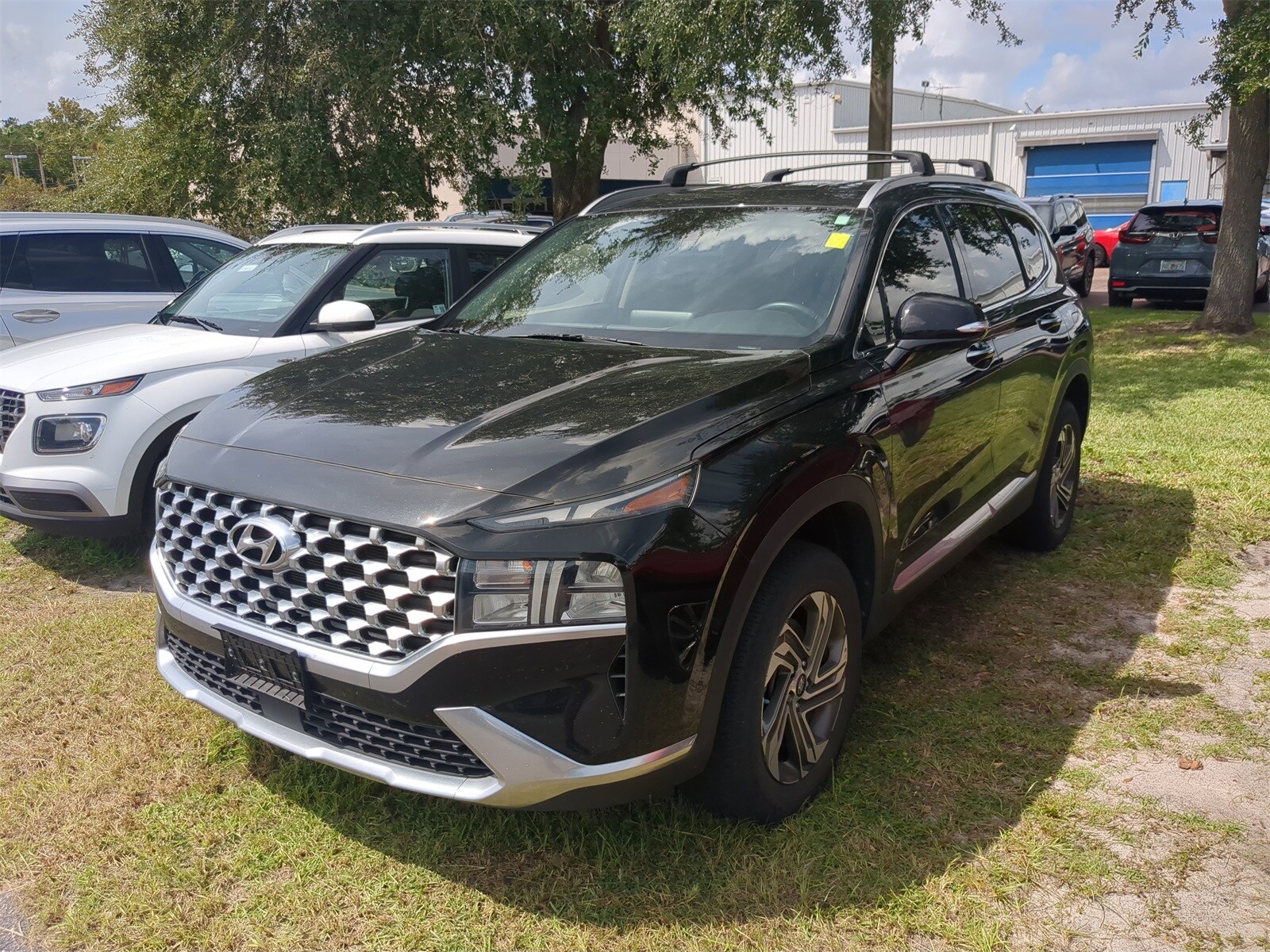 2022 Hyundai Santa Fe SEL photo 3