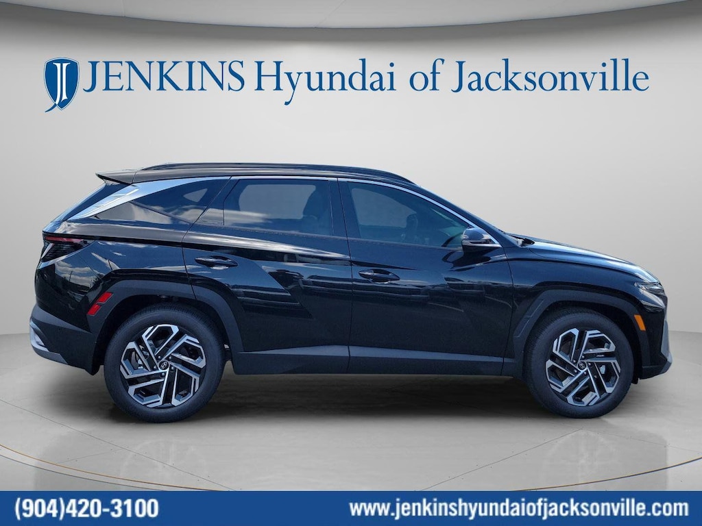 New 2026 Hyundai Tucson Limited FWD SUV