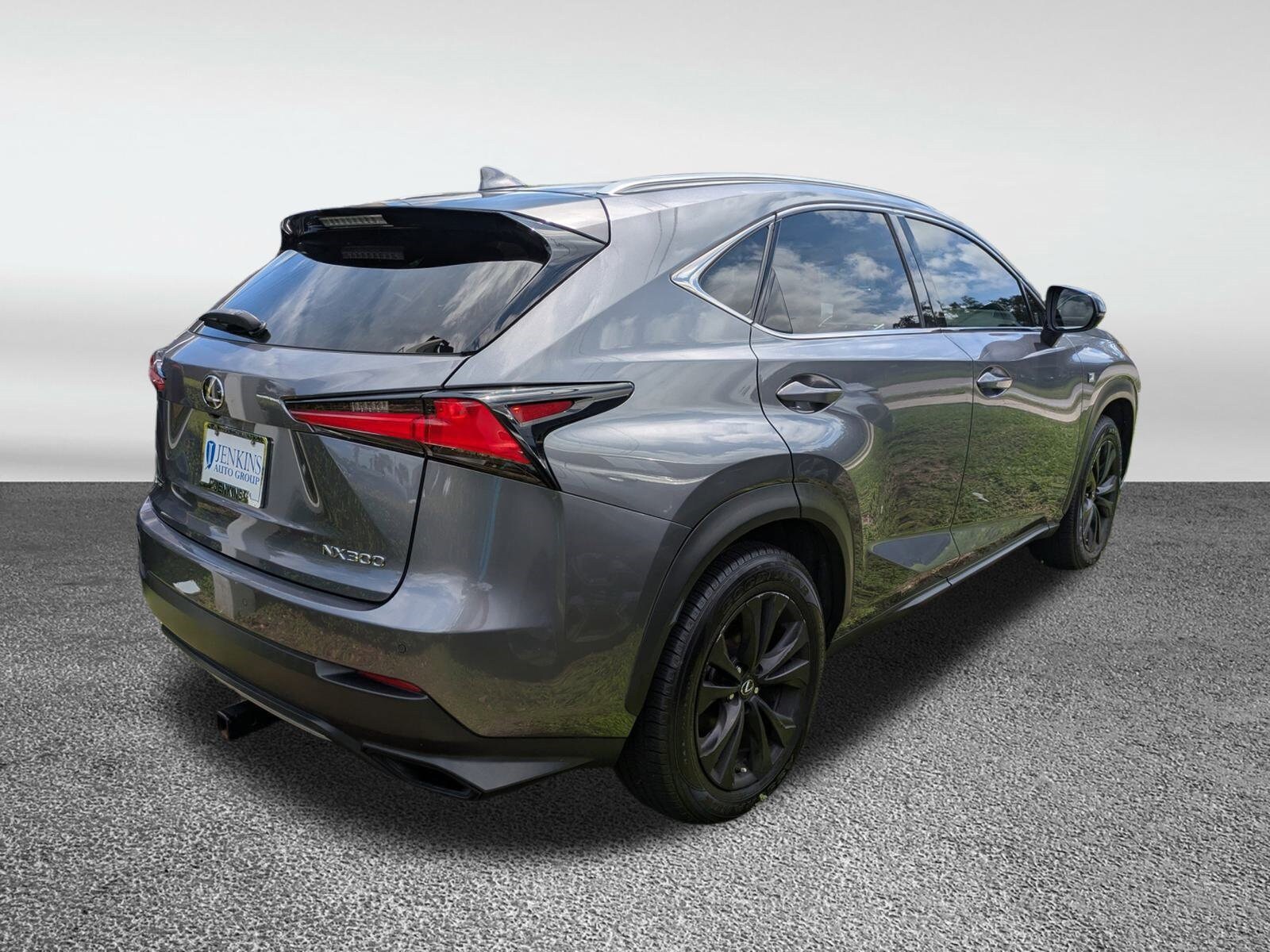 2021 Lexus NX 300 F SPORT photo 2