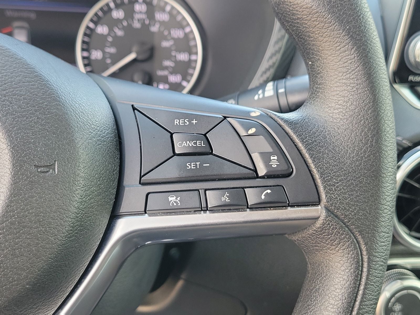 2024 Nissan Sentra SV - Photo 29