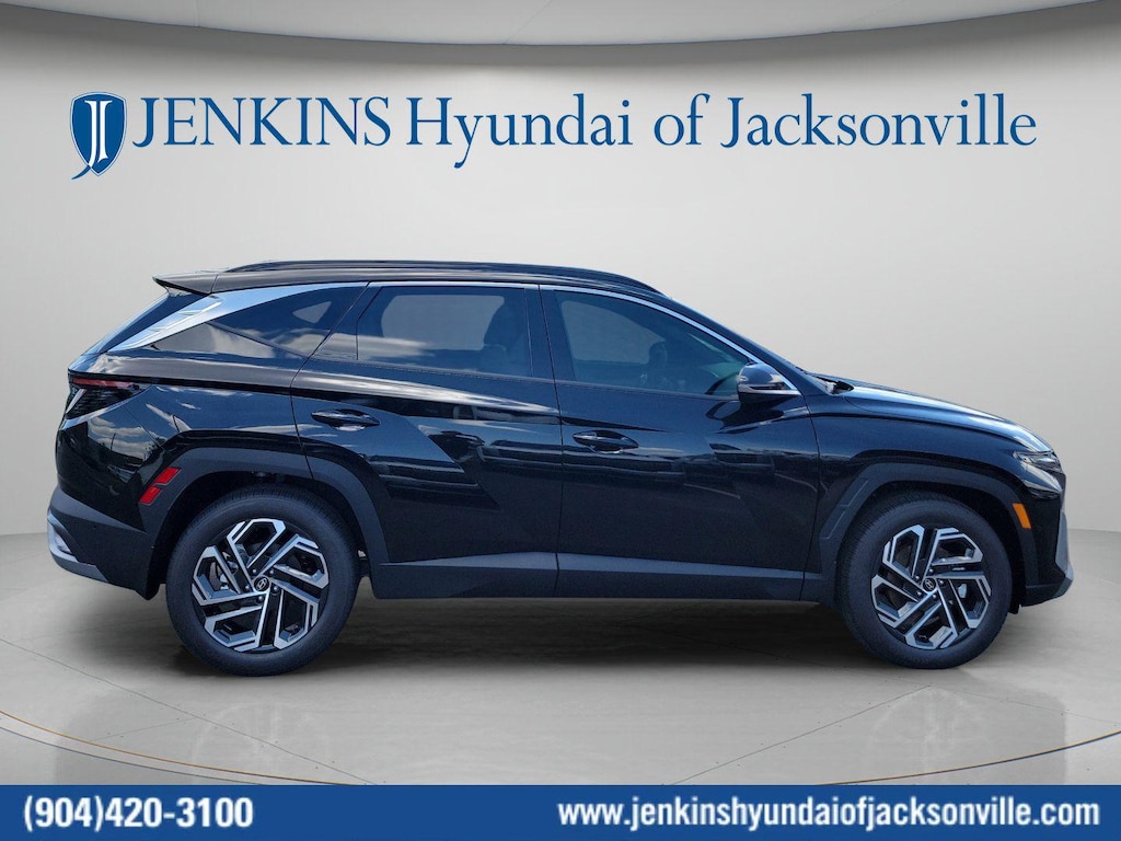 New 2026 Hyundai Tucson Limited FWD SUV