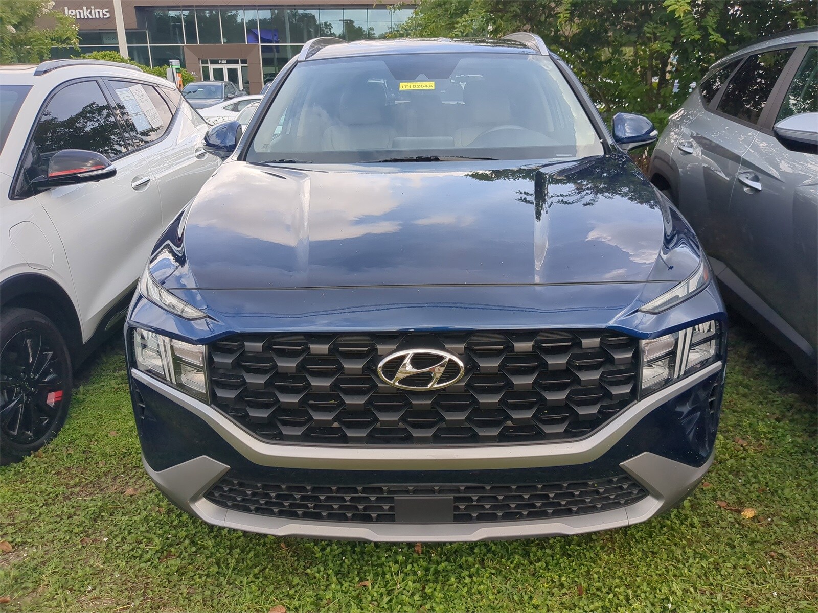 2023 Hyundai Santa Fe SEL photo 2