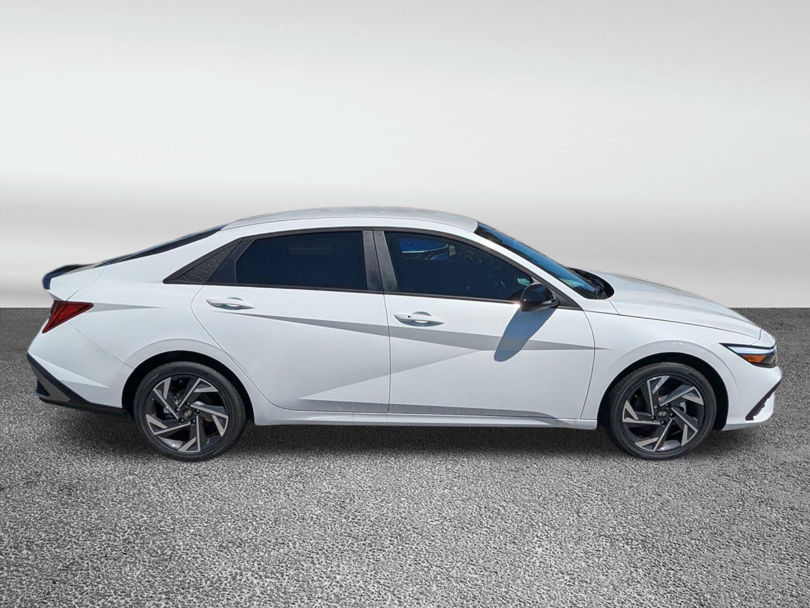 2025 Hyundai Elantra Hybrid SEL Sport photo 2