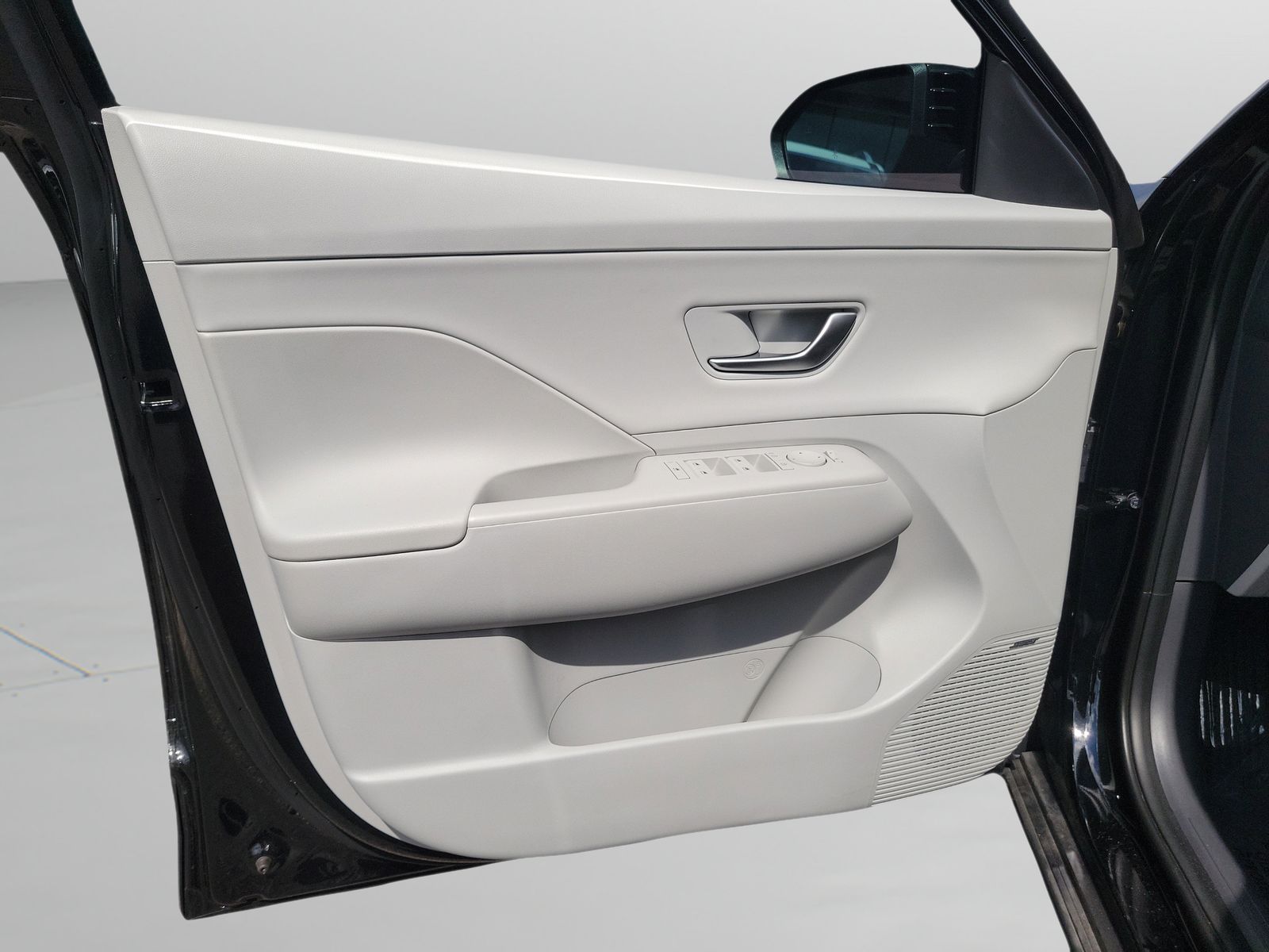 2025 Hyundai Kona Limited - Photo 26