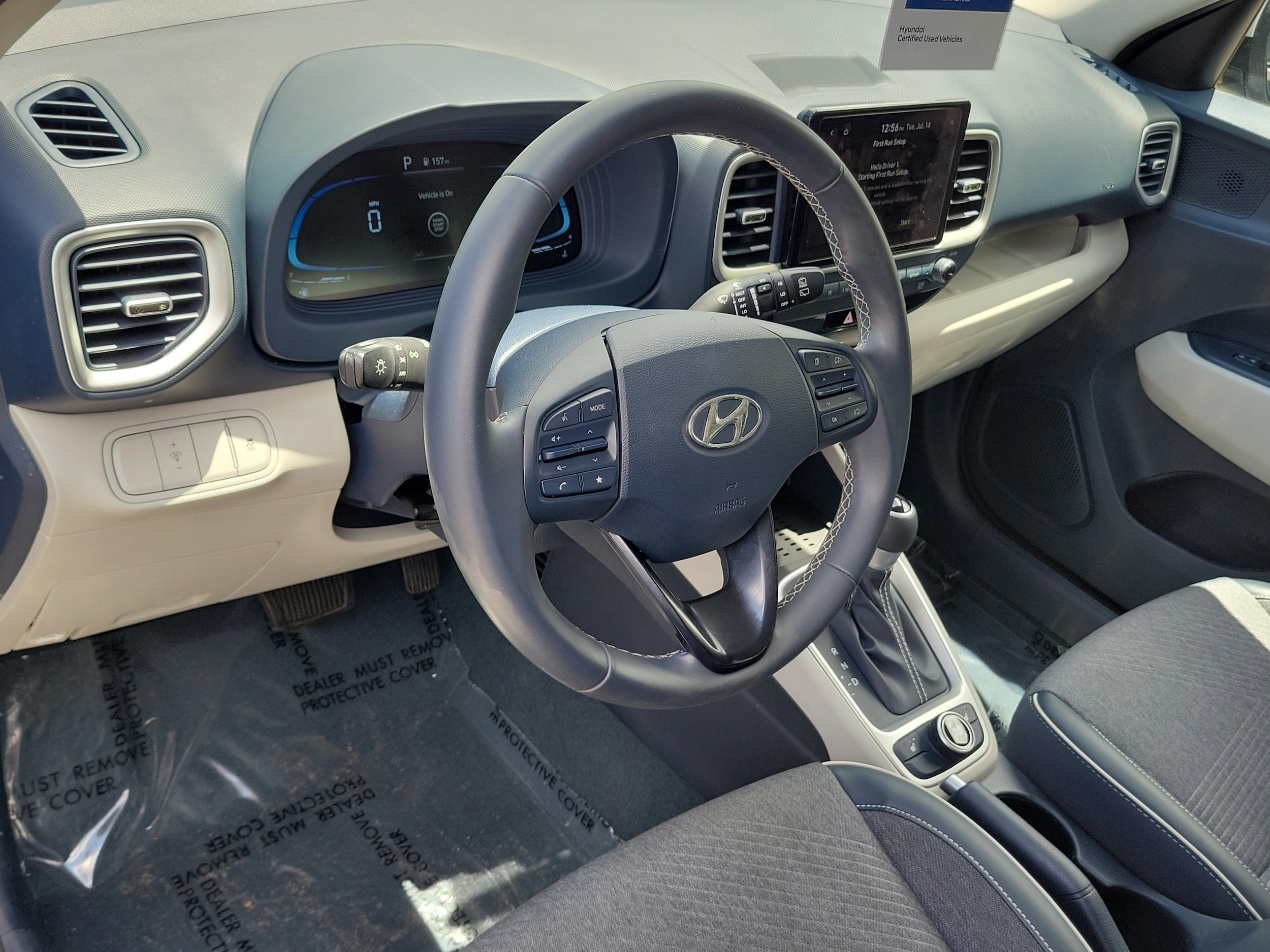 2023 Hyundai Venue Limited - Photo 18