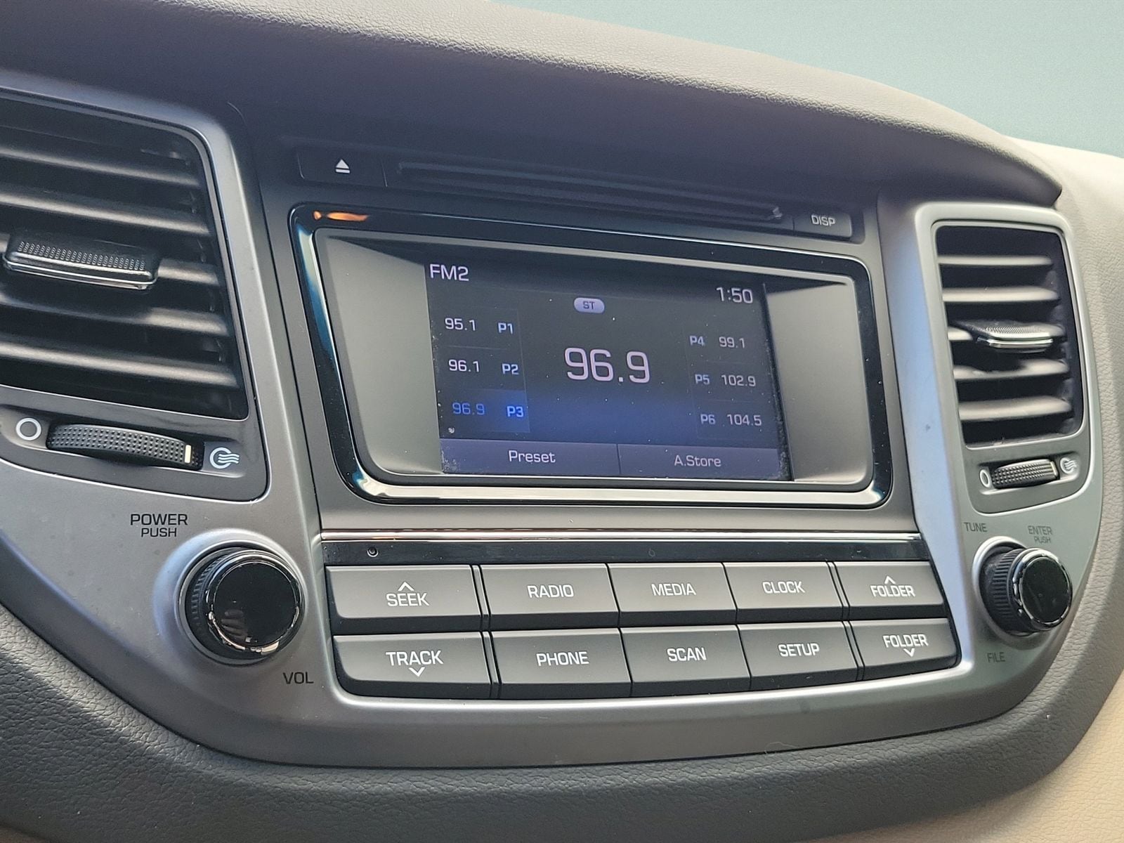 2018 Hyundai Tucson SE - Photo 31