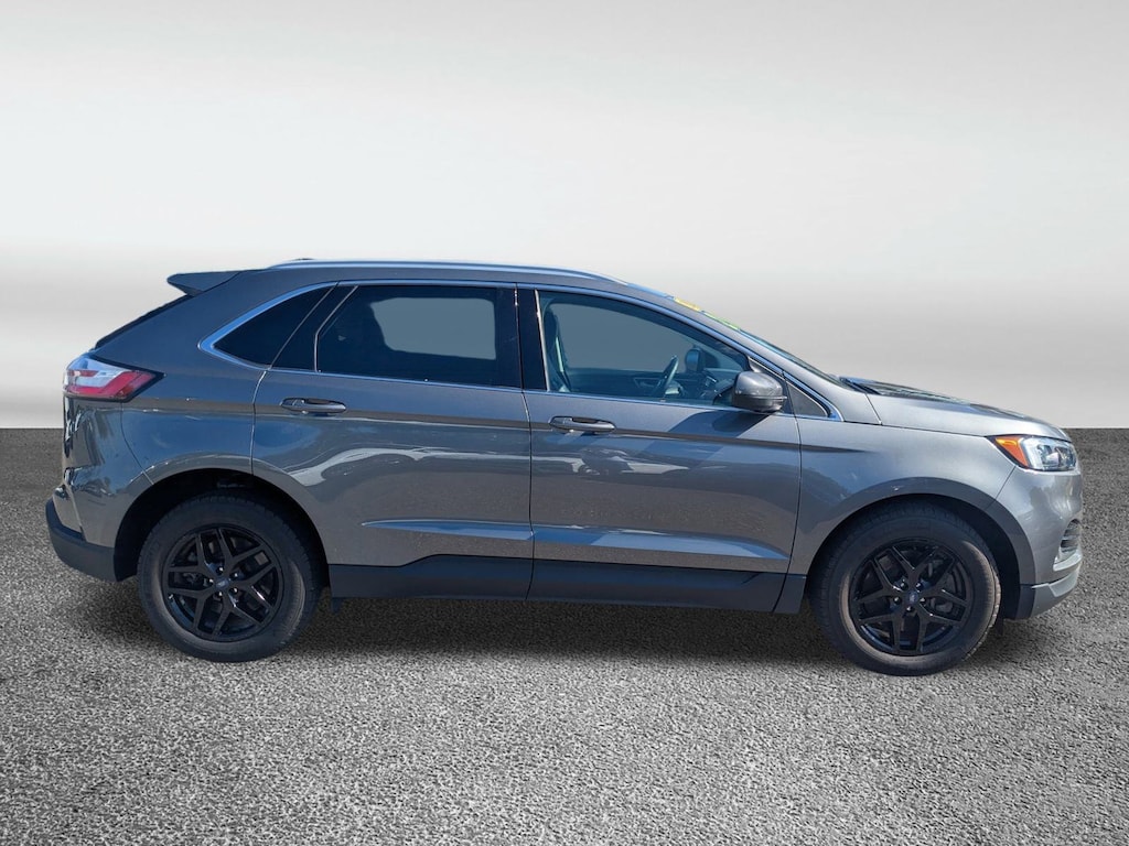 Used 2022 Ford Edge SEL SUV