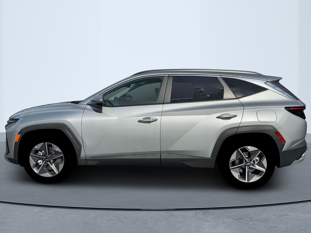 New 2026 Hyundai Tucson SEL Premium FWD SUV