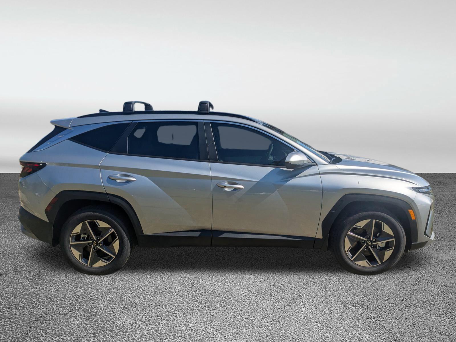 2026 Hyundai Tucson SEL photo 2