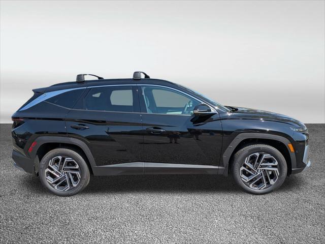 2025 Hyundai Tucson Hybrid Limited photo 2