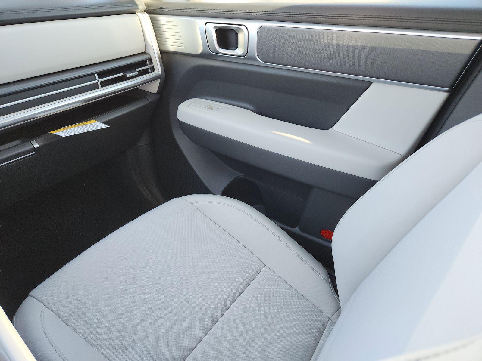 2026 Hyundai Santa Fe 17