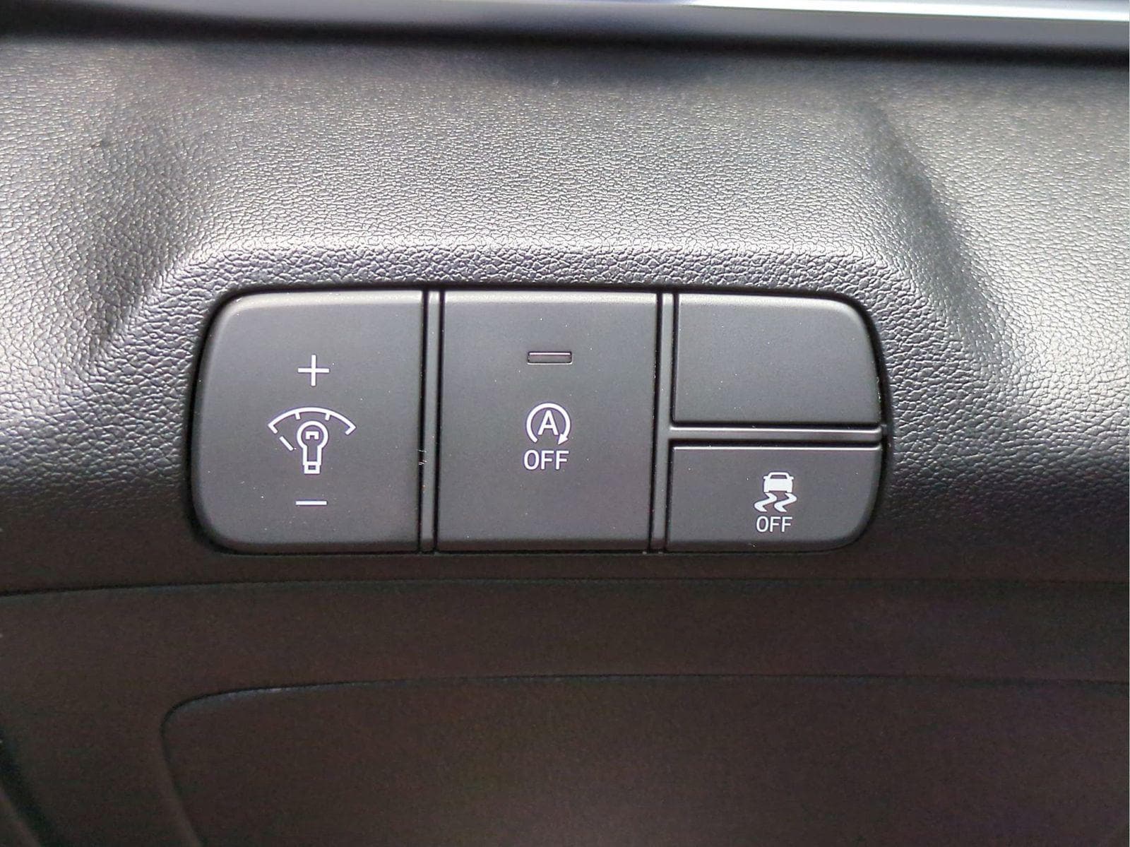 2025 Hyundai Elantra SE - Photo 29