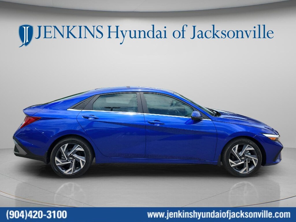 Certified 2025 Hyundai Elantra Limited Sedan