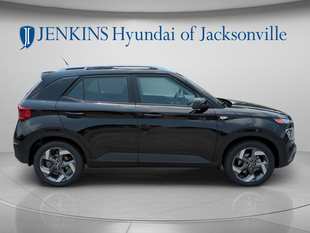 New 2025 Hyundai Venue SEL SUV