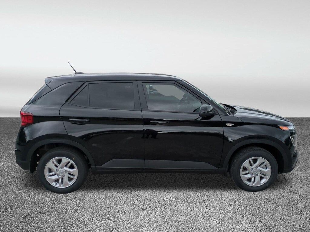 New 2026 Hyundai Venue SE SUV