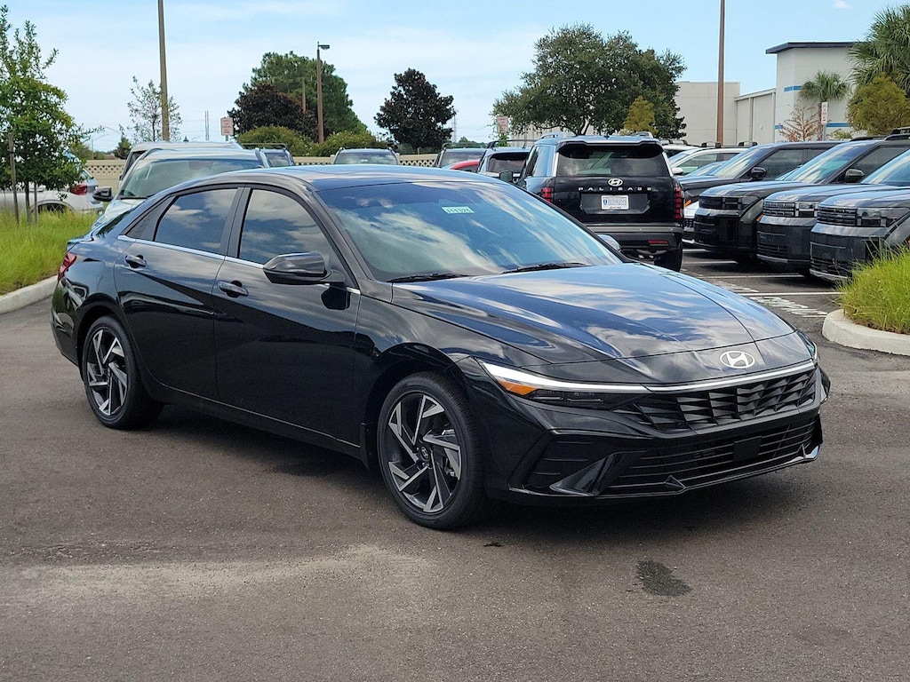 New 2026 Hyundai Elantra Limited Sedan