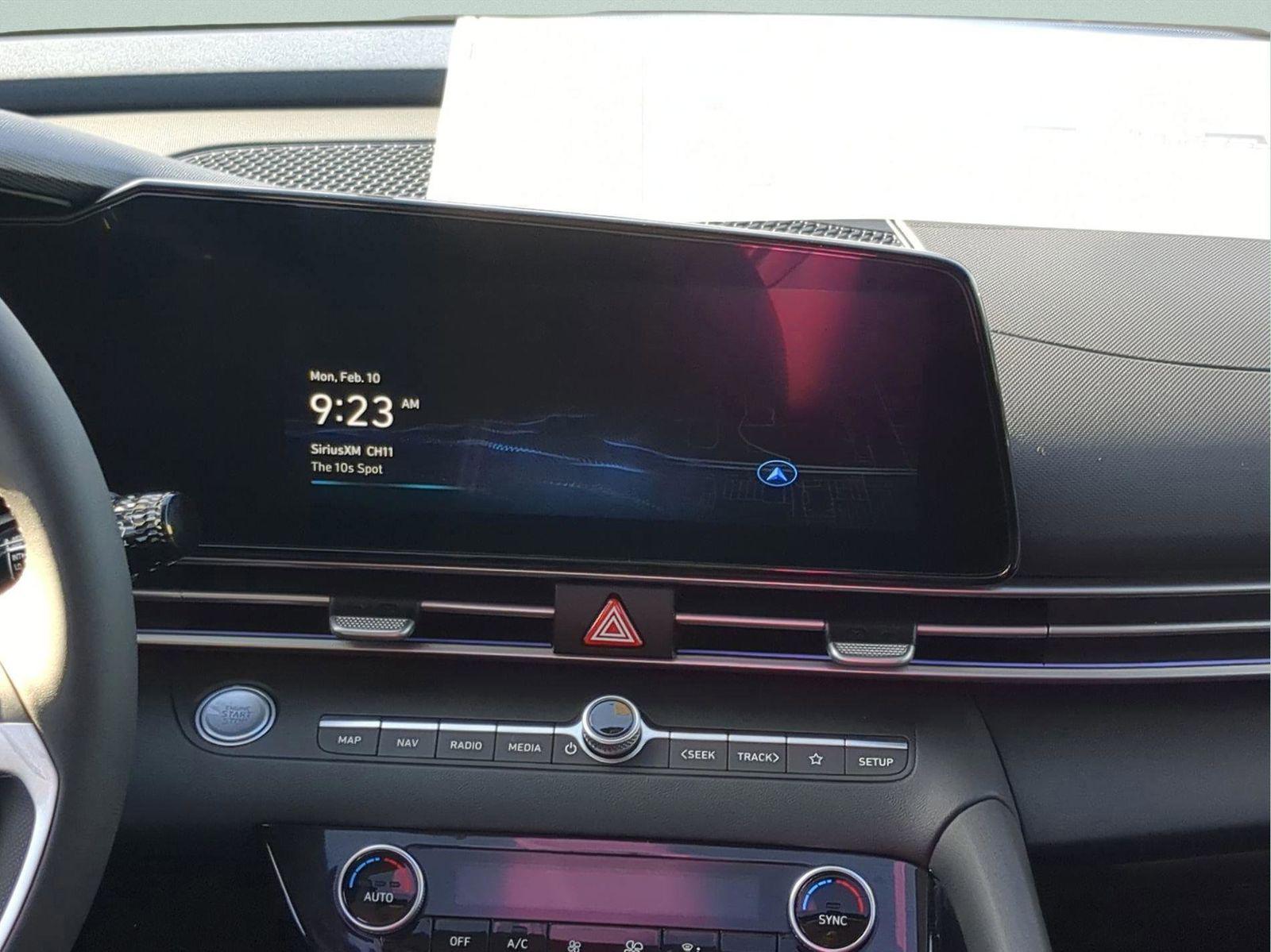 2025 Hyundai Elantra SEL - Photo 21