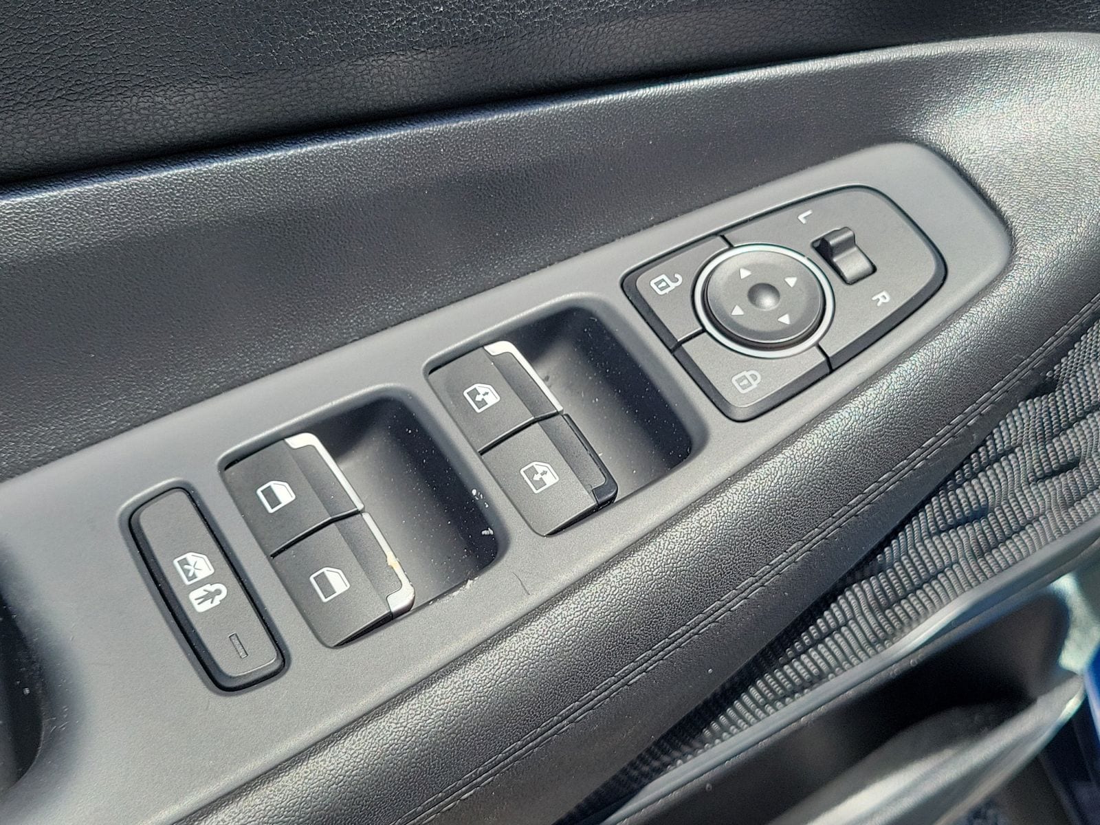 2022 Hyundai Santa Fe SEL - Photo 31