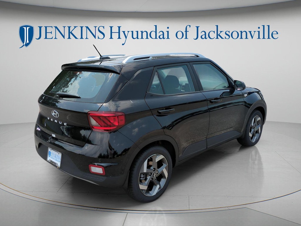 New 2025 Hyundai Venue SEL SUV