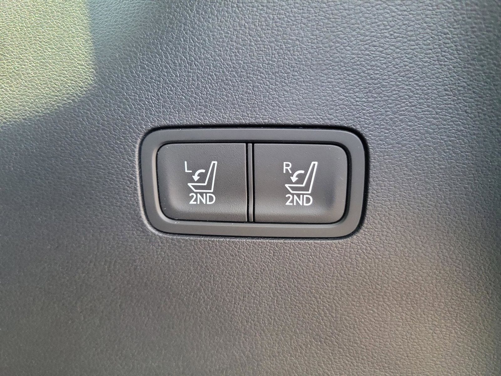 2025 Hyundai Santa Fe SEL - Photo 18