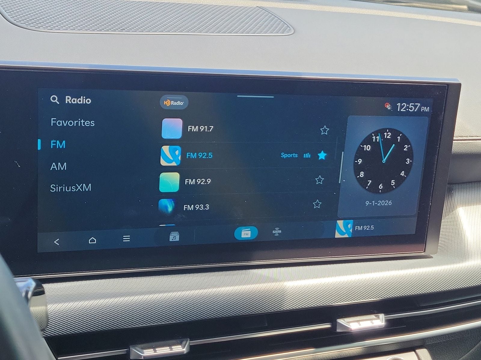 2025 Hyundai Sonata Hybrid SEL - Photo 37