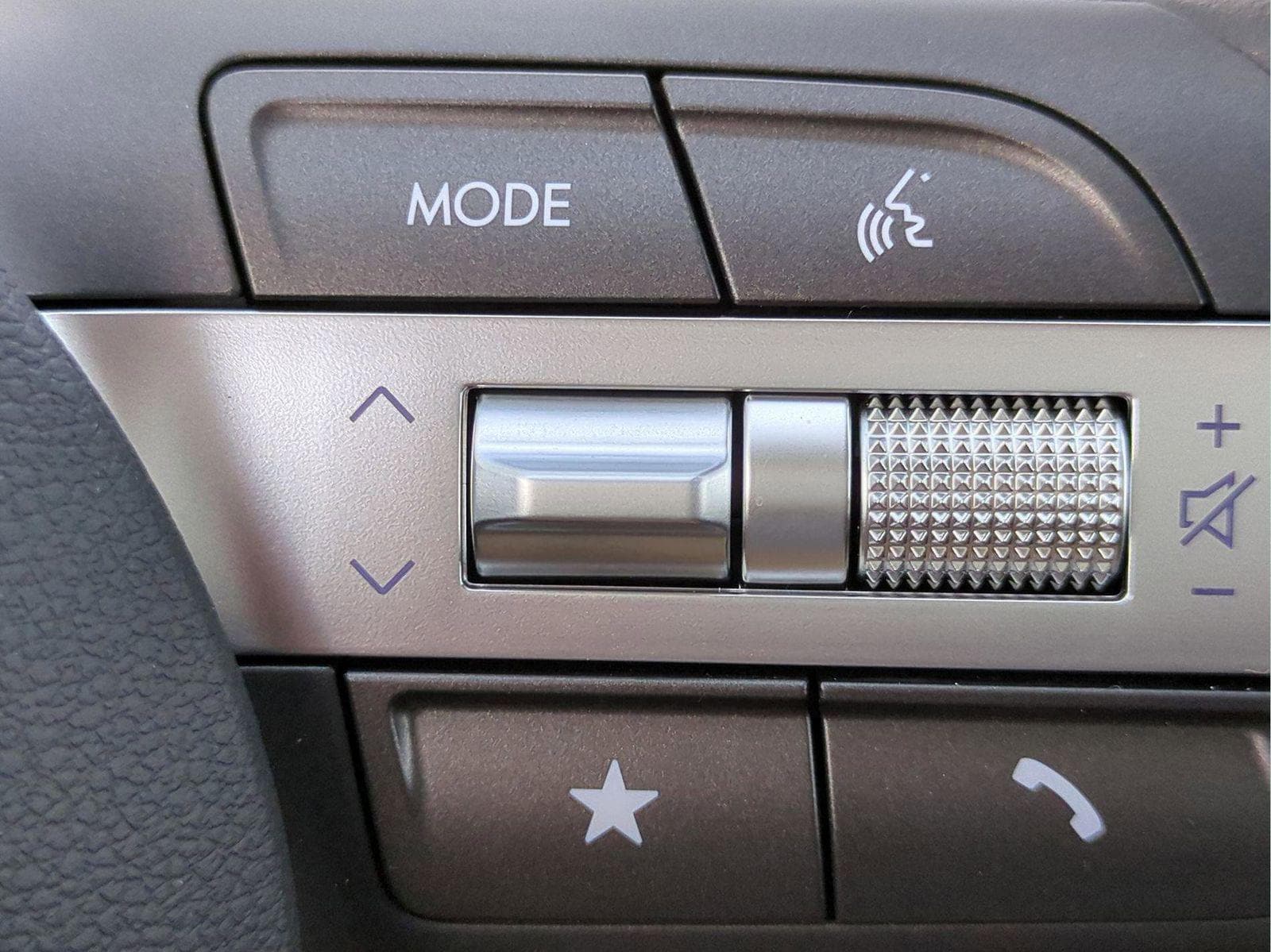 2025 Hyundai Kona SEL Convenience - Photo 28