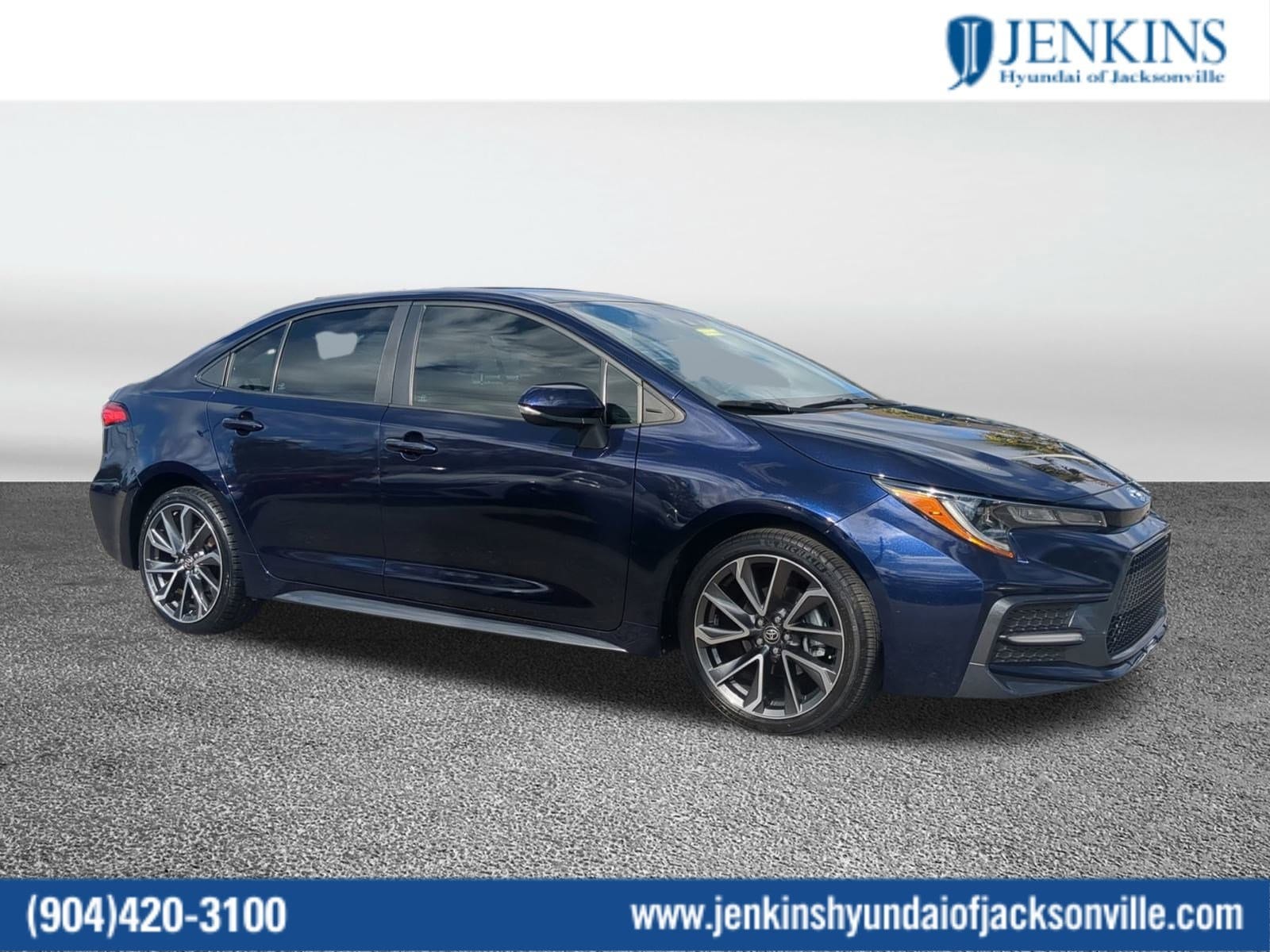 2022 Toyota Corolla SE's photo