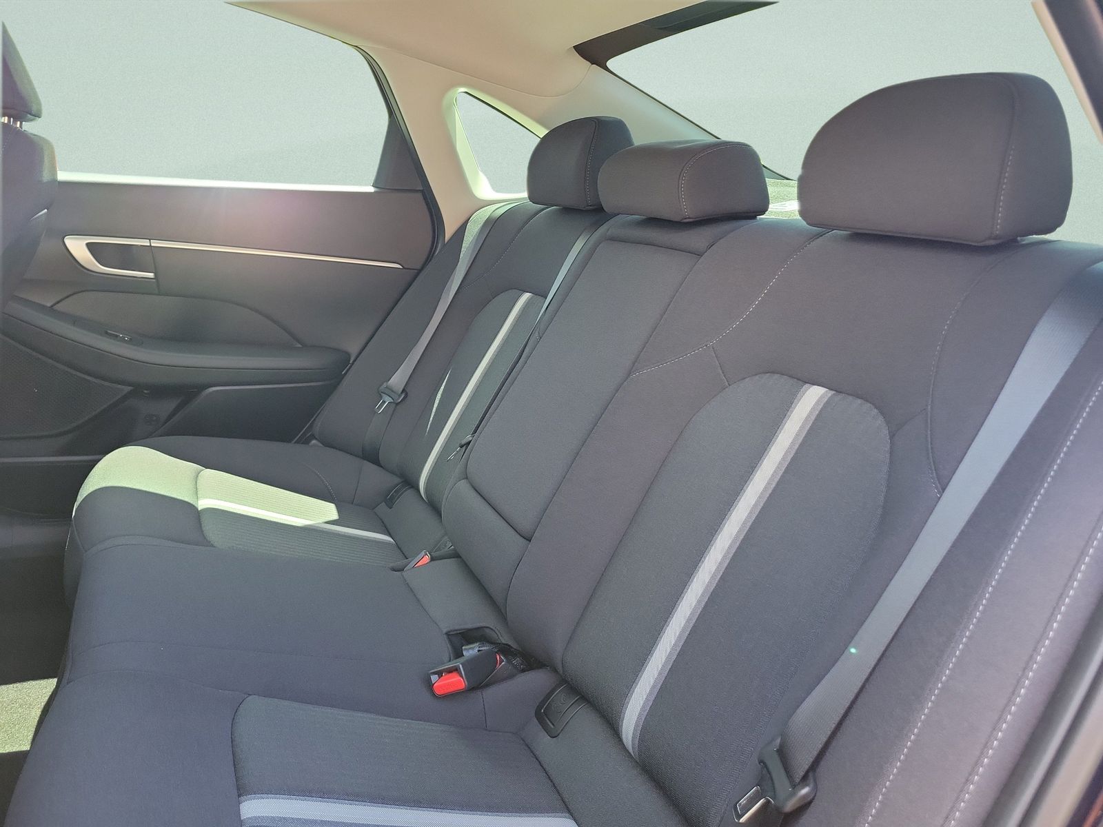 2025 Hyundai Sonata Hybrid SEL - Photo 21