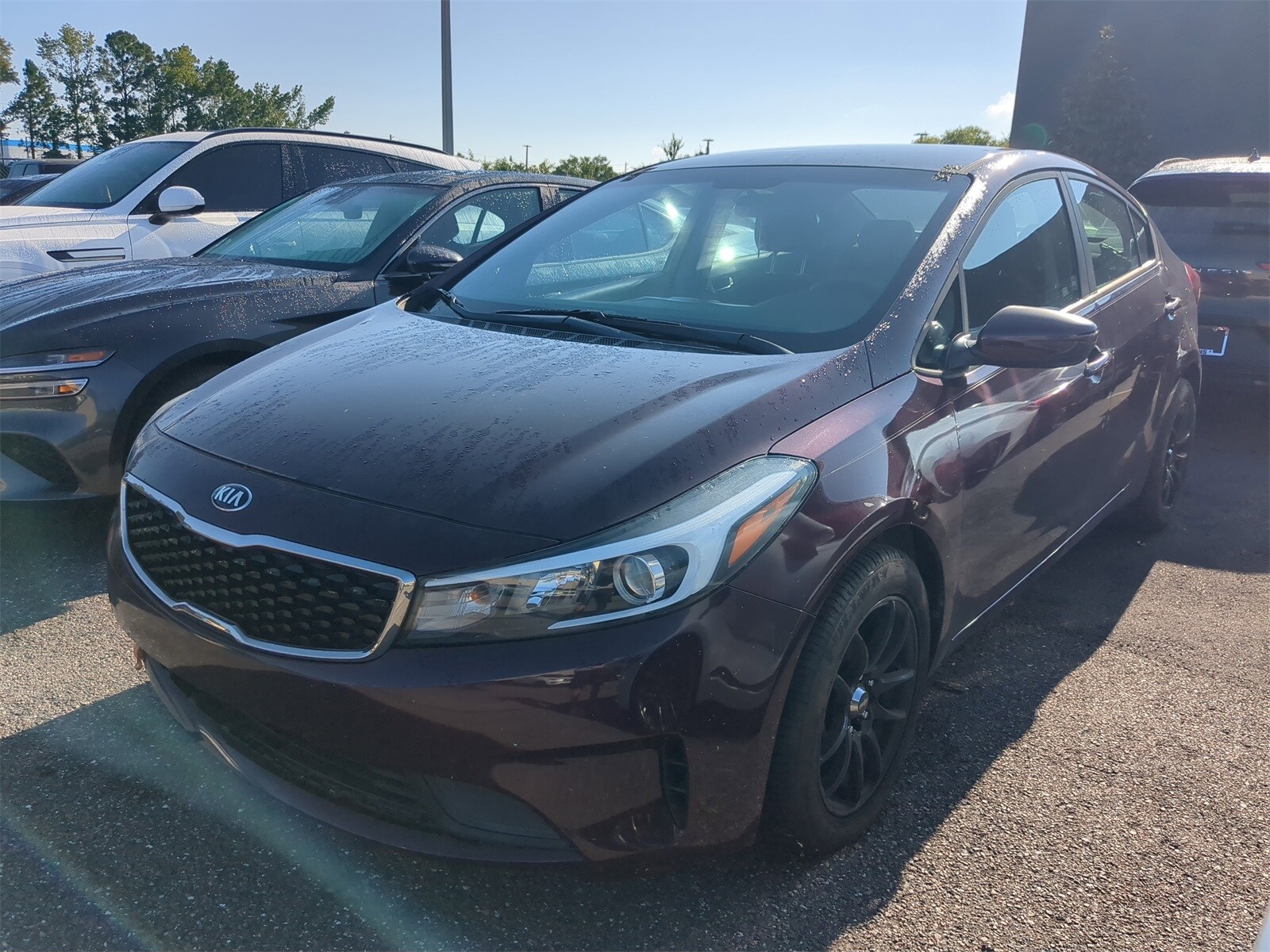 2017 Kia Forte LX Base photo 3