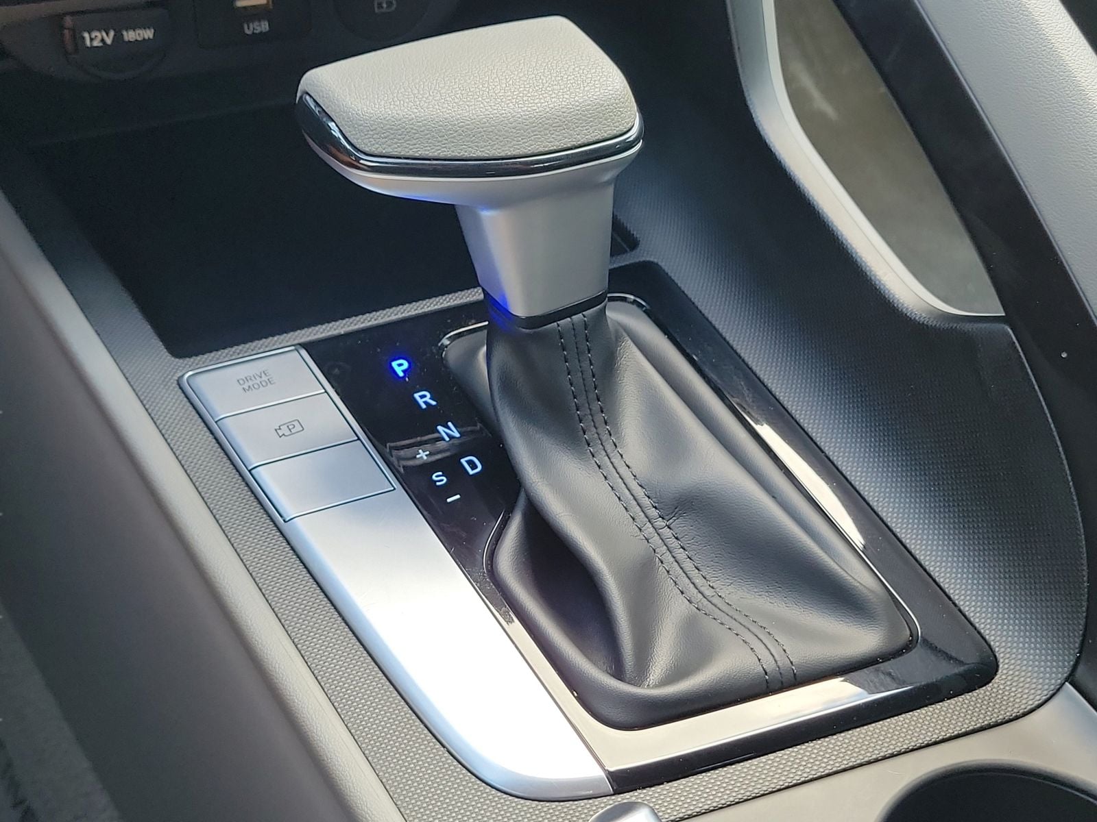 2024 Hyundai Elantra SEL - Photo 39