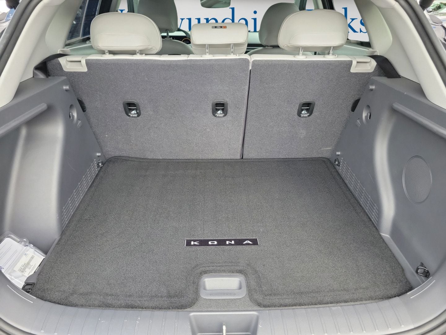 2025 Hyundai Kona Limited - Photo 16