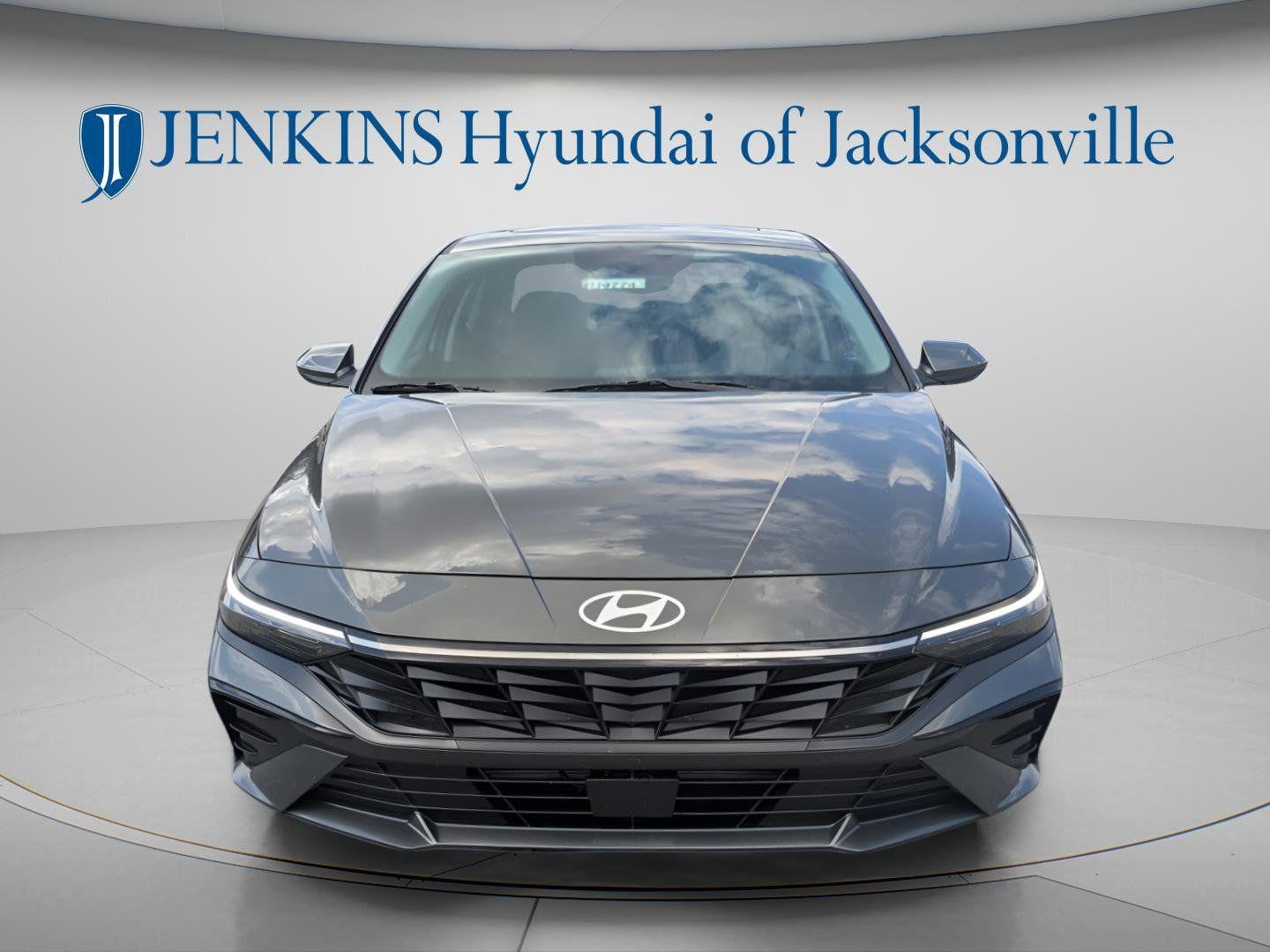 2025 Hyundai Elantra SEL - Photo 14