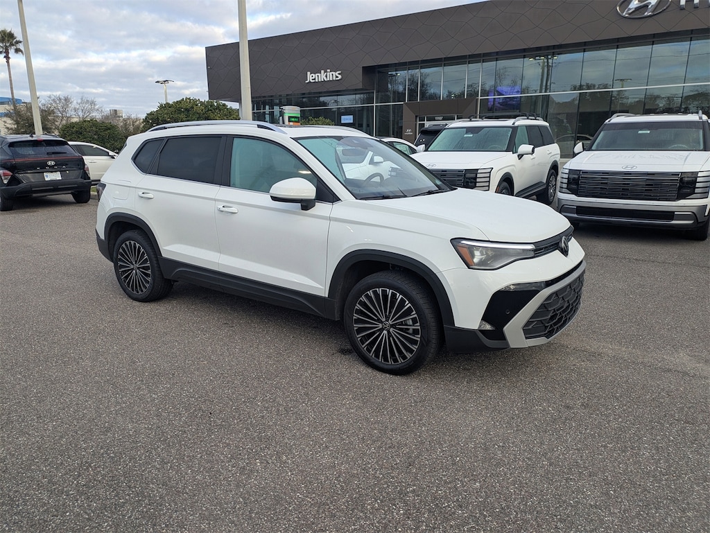 Used 2025 Volkswagen Taos 1.5T SE SUV