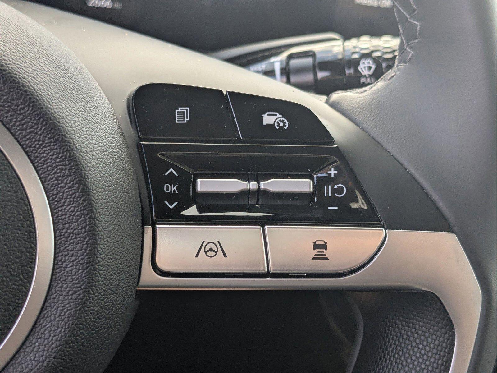 2025 Hyundai Elantra SEL - Photo 29