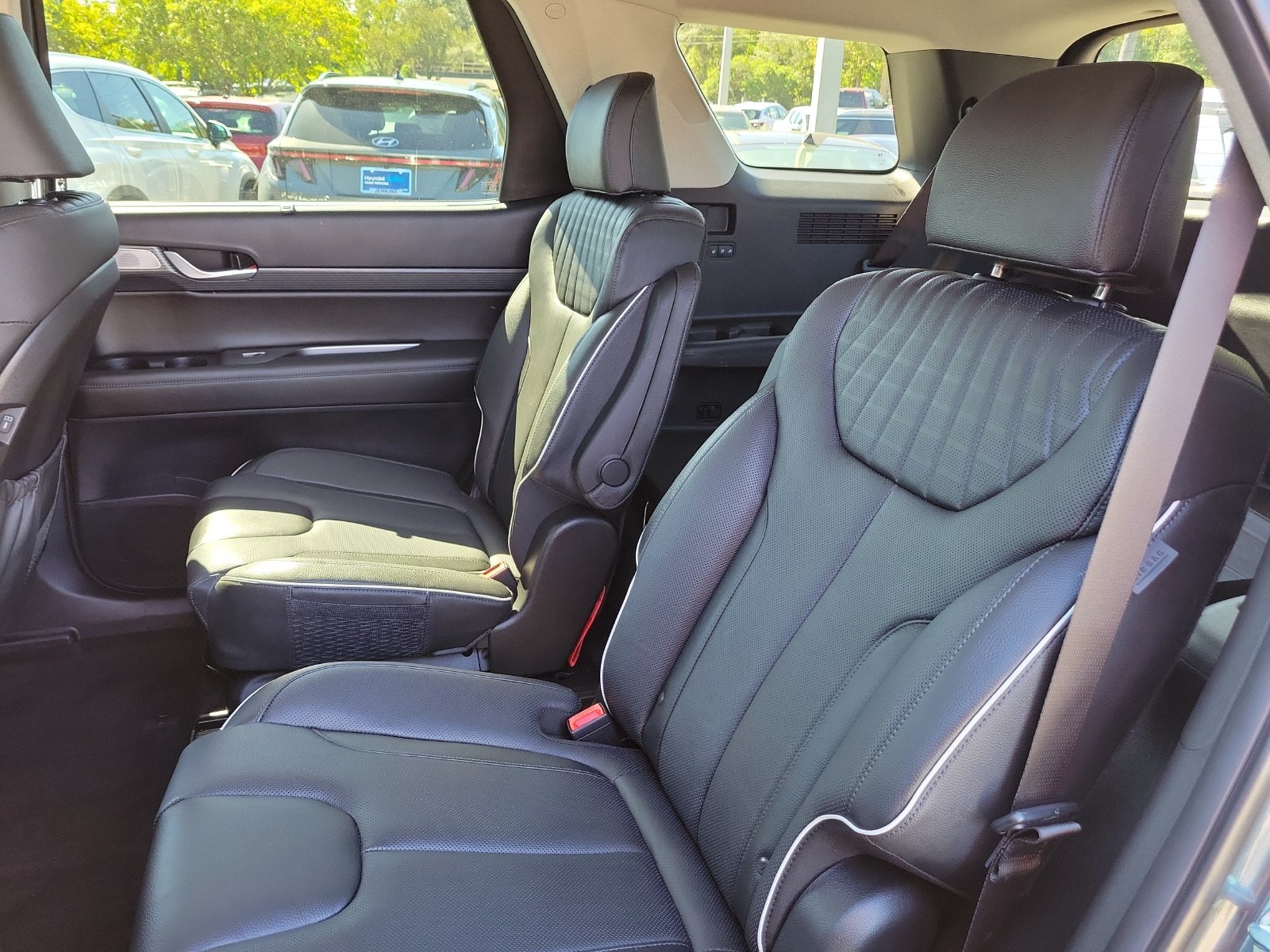 2025 Hyundai Palisade Limited - Photo 19