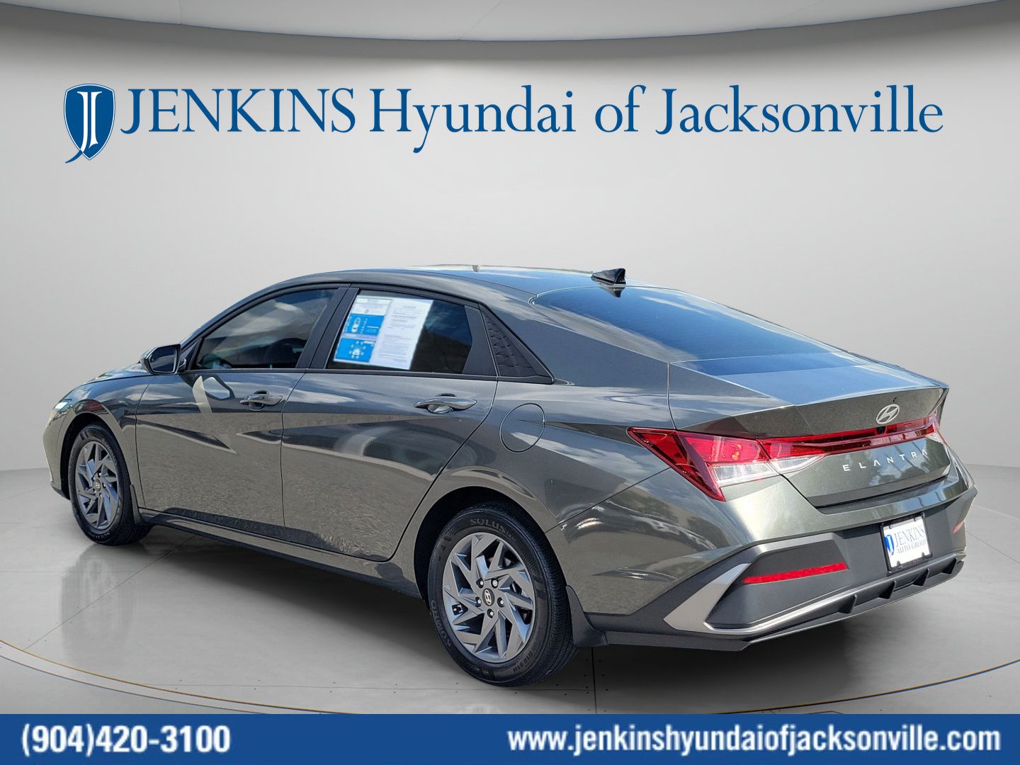 2024 Hyundai Elantra SEL - Photo 8