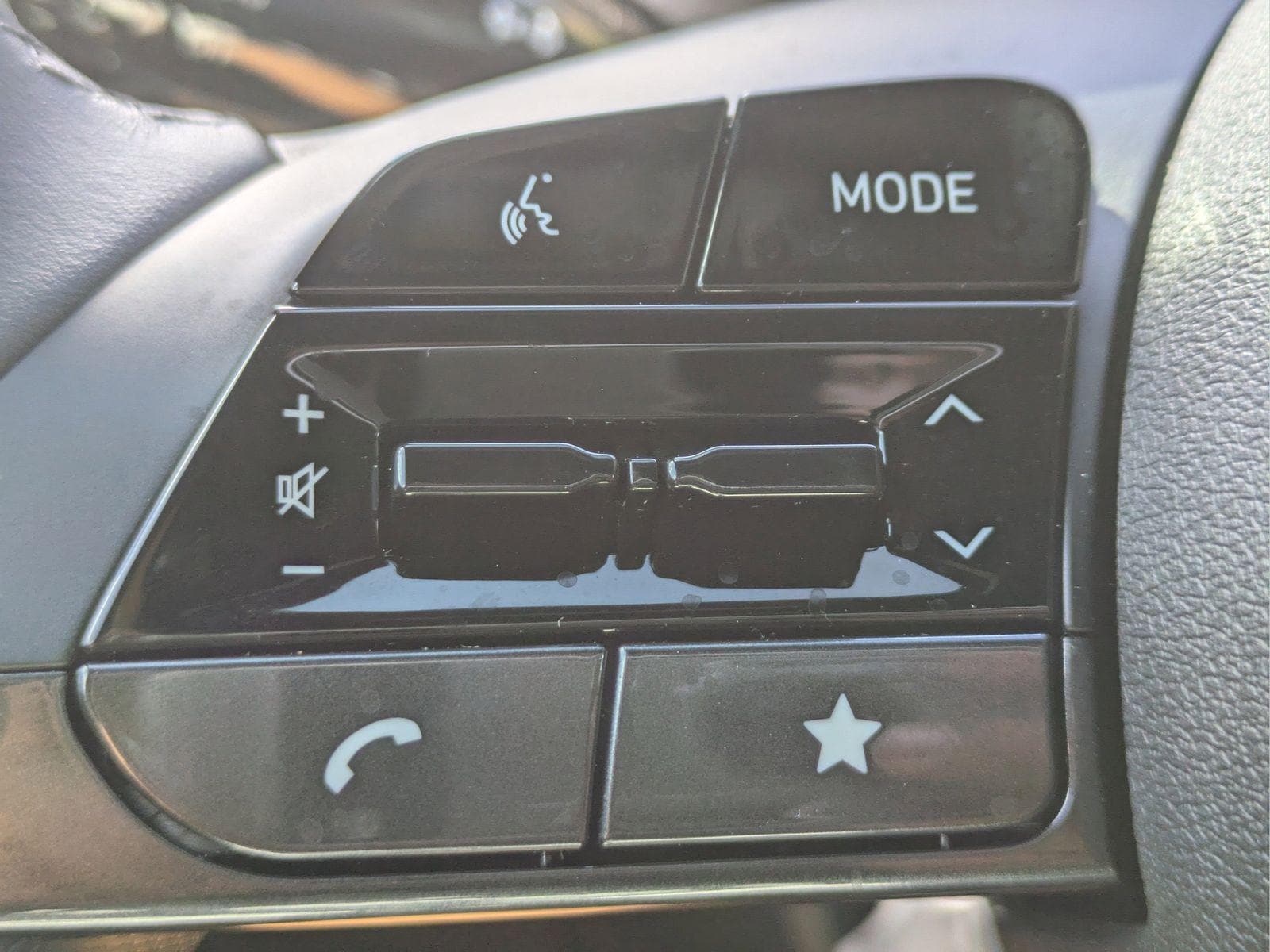 2025 Hyundai Elantra SEL - Photo 30