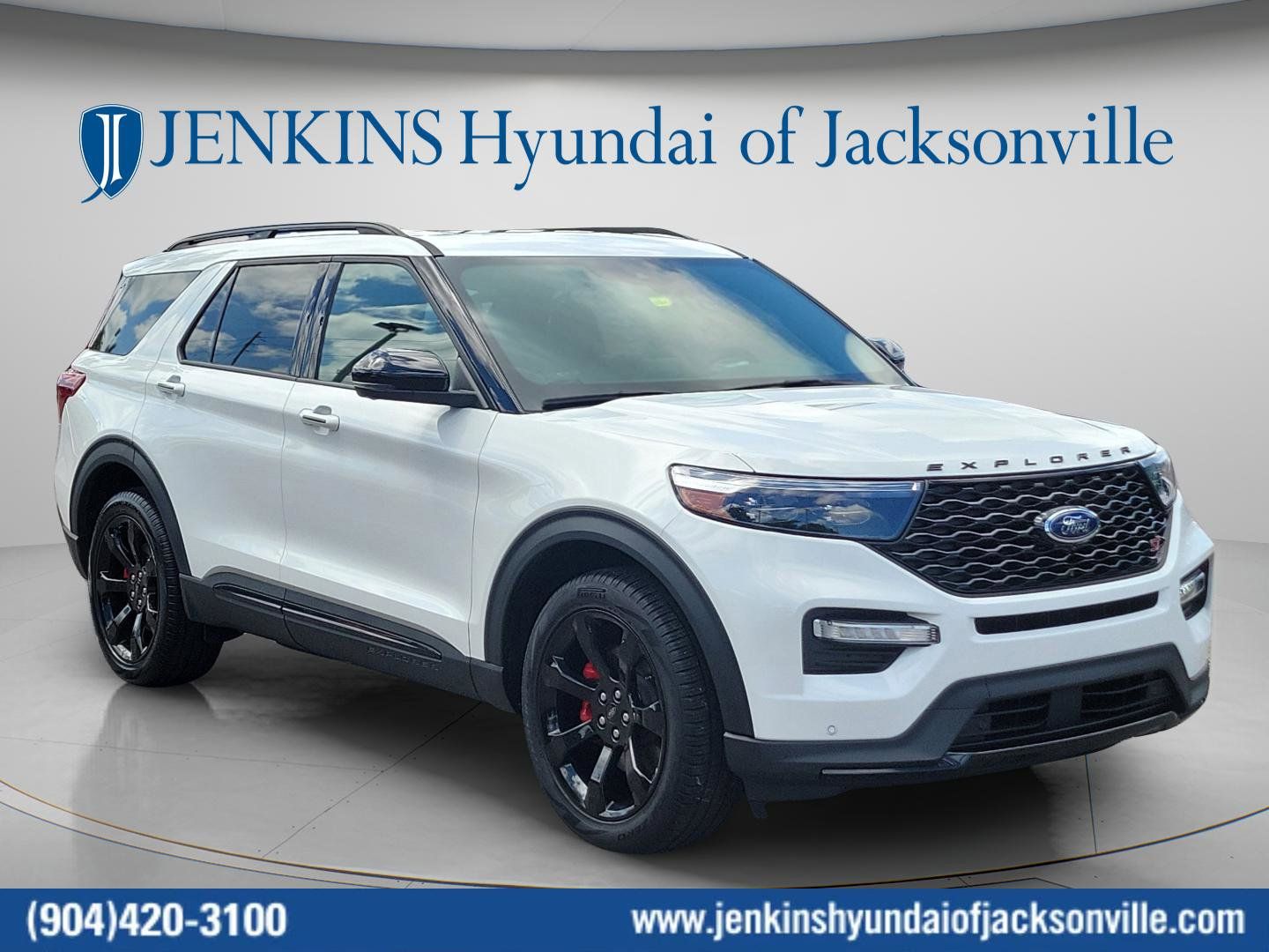 2022 Ford Explorer ST 4WD's photo