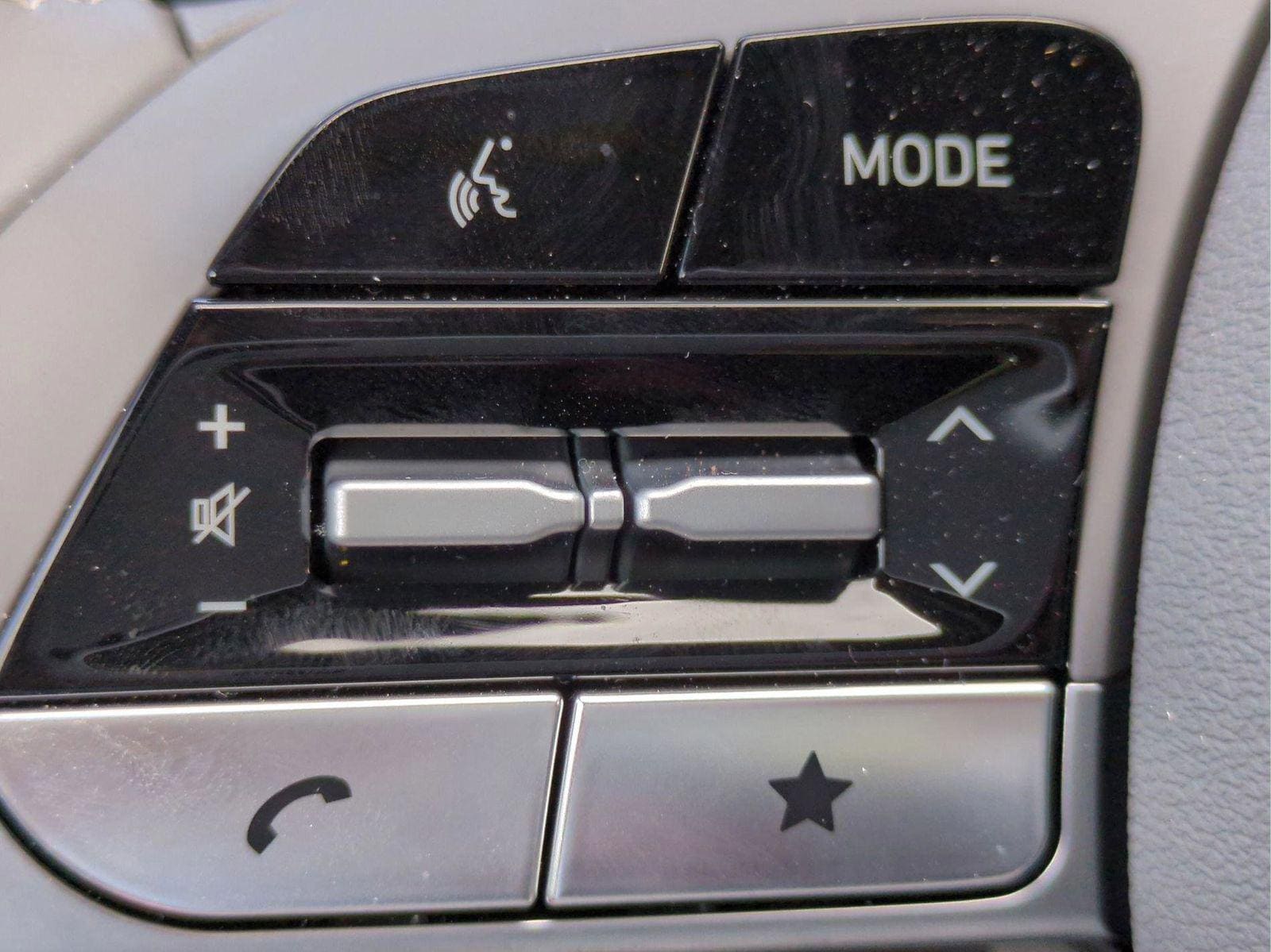 2025 Hyundai Elantra SEL - Photo 28