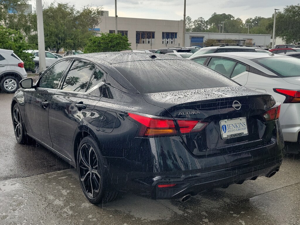 Used 2024 Nissan Altima 2.5 SR Sedan