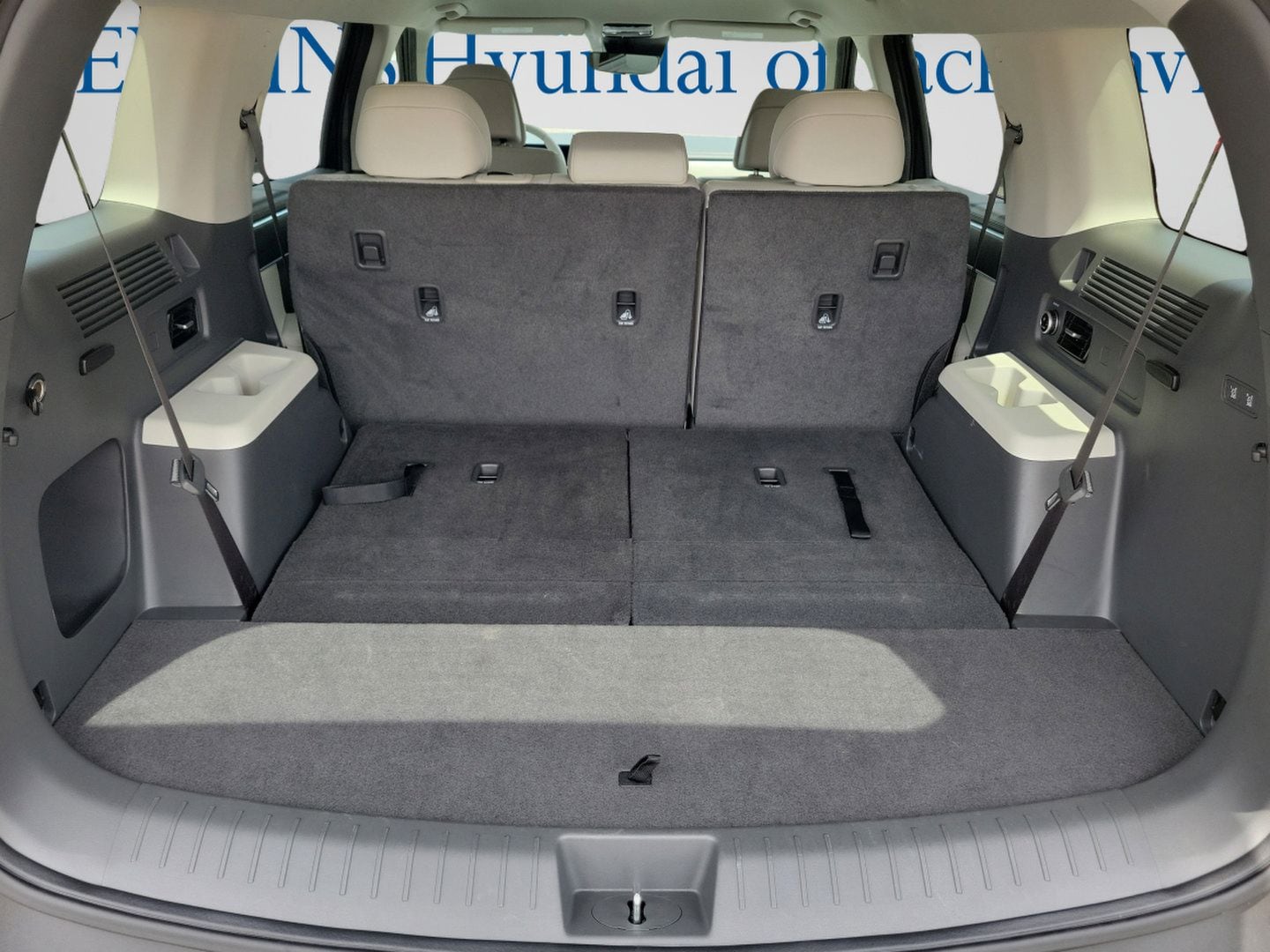 2025 Hyundai Santa Fe SEL - Photo 16