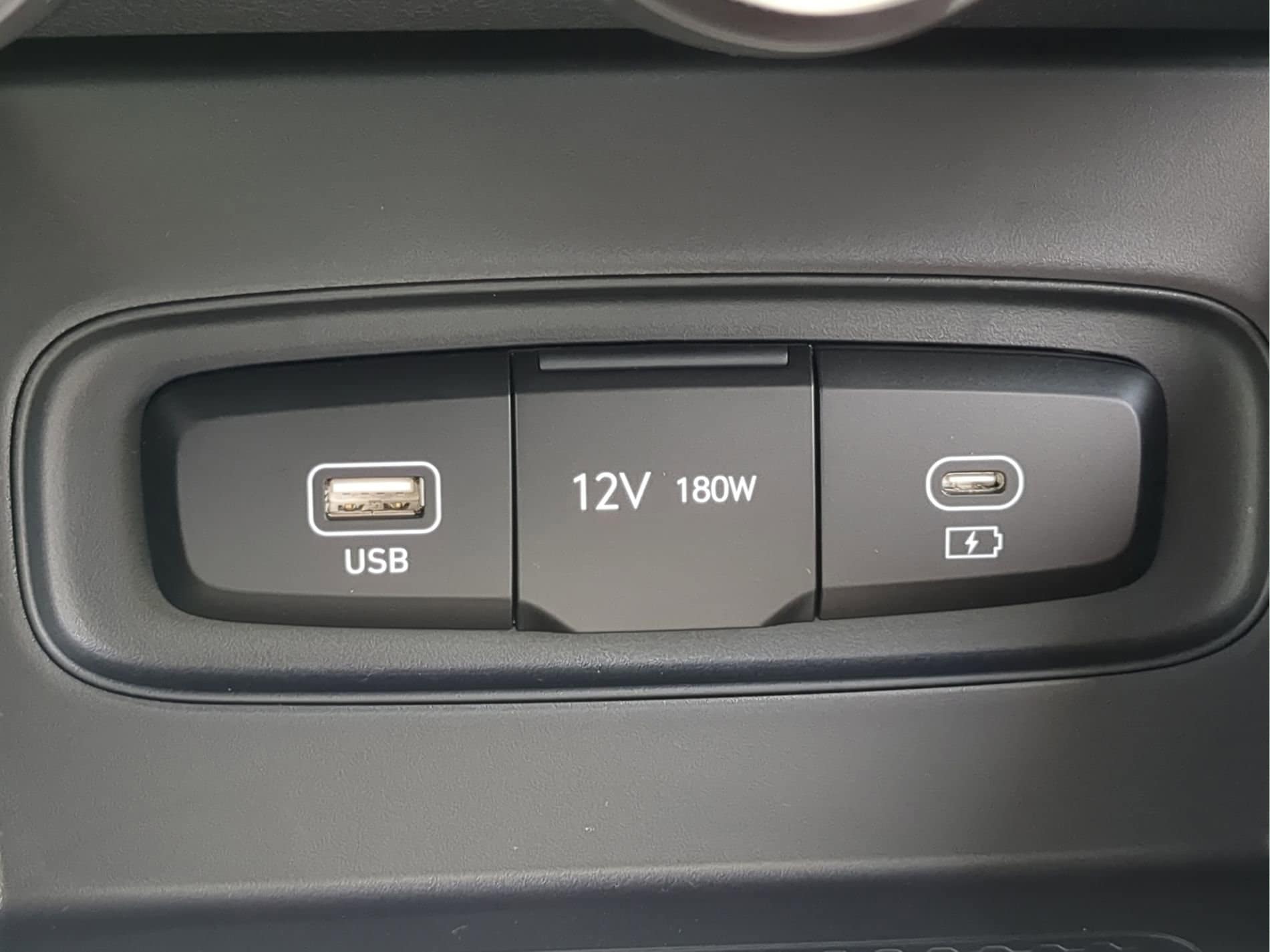 2026 Hyundai Venue SE - Photo 30