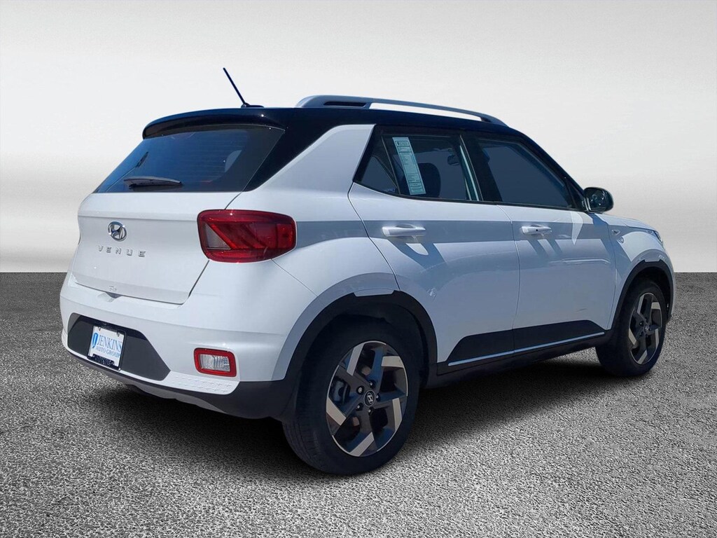 New 2025 Hyundai Venue Limited SUV