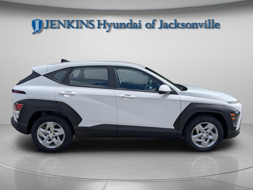 New 2026 Hyundai Kona SE FWD SUV
