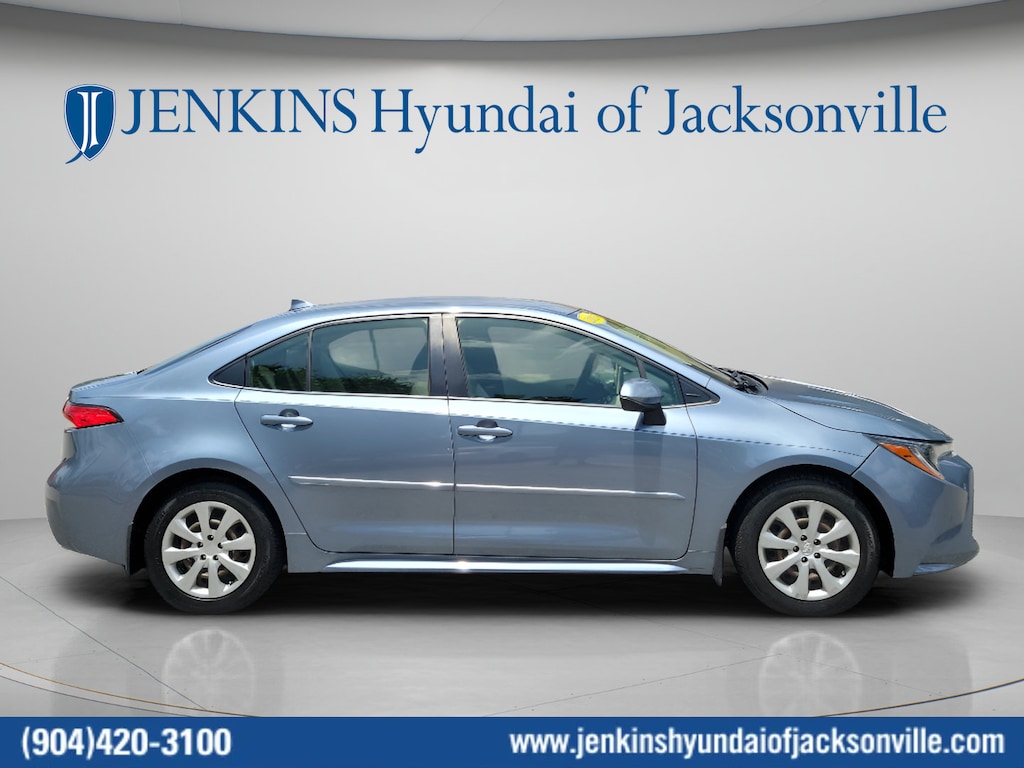 Used 2020 Toyota Corolla LE Sedan