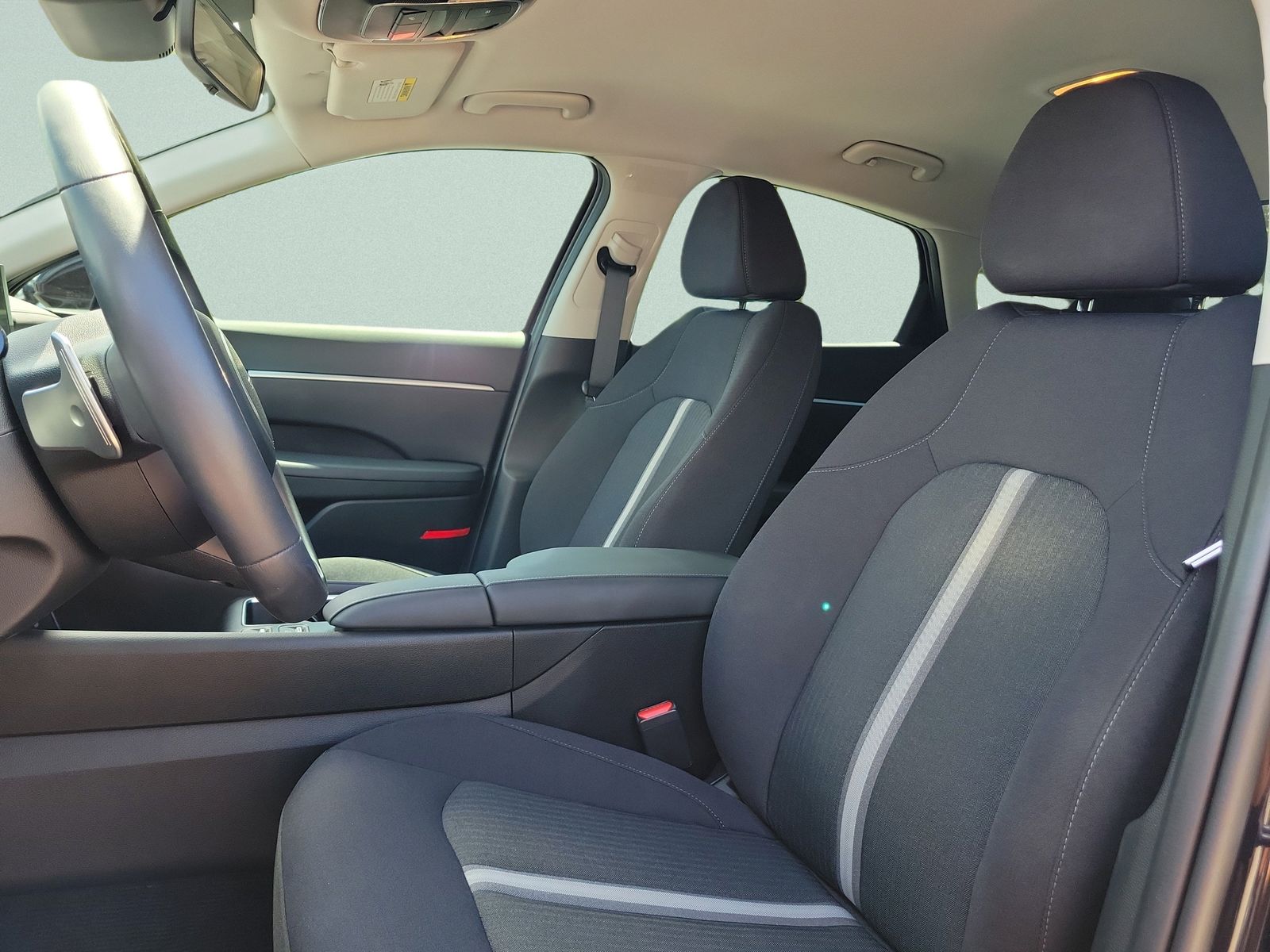 2025 Hyundai Sonata Hybrid SEL - Photo 26